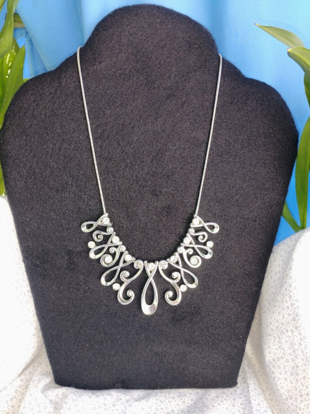 BRIGHTON "CONCERTO" Silver Scroll Statement Necklace with Crystals -pre-owned.